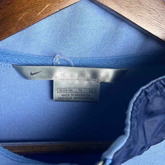 Vintage Nike Center Swoosh Quarterzip - Picture 4 of 8